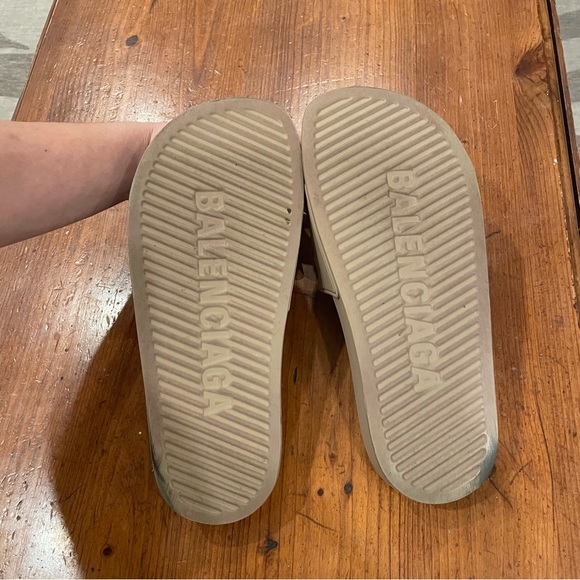 Balenciaga Pool Slides Beige and Black Size 37 with box and dust bag - Picture 7 of 11